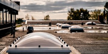 VELUX: un nou luminator pentru acoperiș terasă